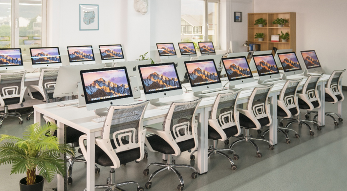 北京火星时代教室高端苹果电脑机房