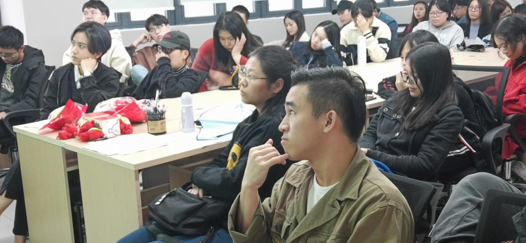  福建师范大学协和学院走进火星时代上海校区参观，交流最新行业动态