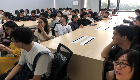 火星时代上海徐汇校区接待梧州学院师生 拓展更多的合作可能