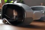苹果Vision Pro中搭载的“visionOS”是什么样的操作系统?