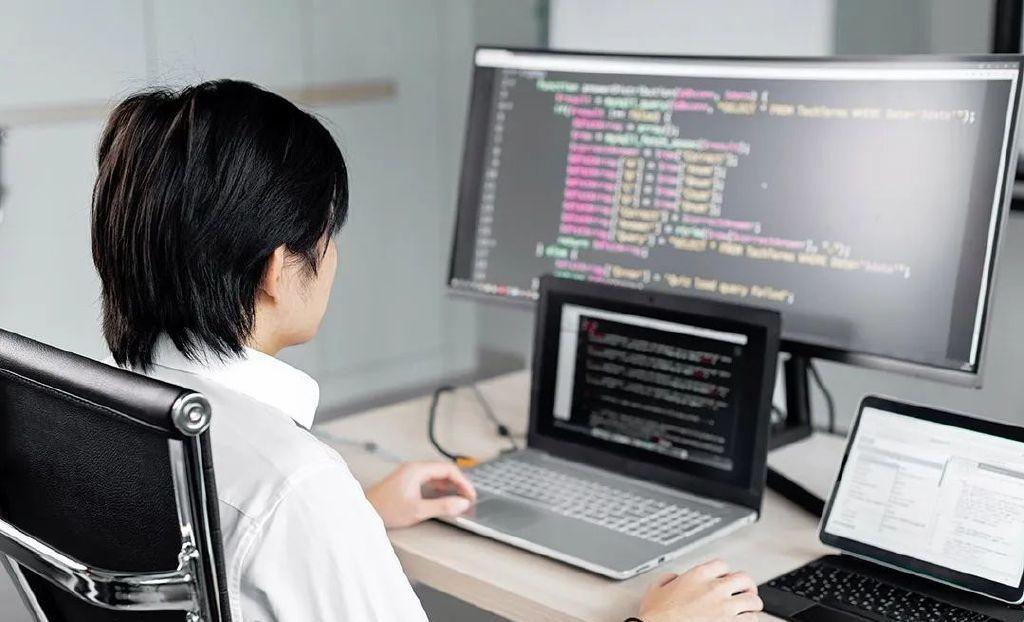 计算机专业学生在校期间学习