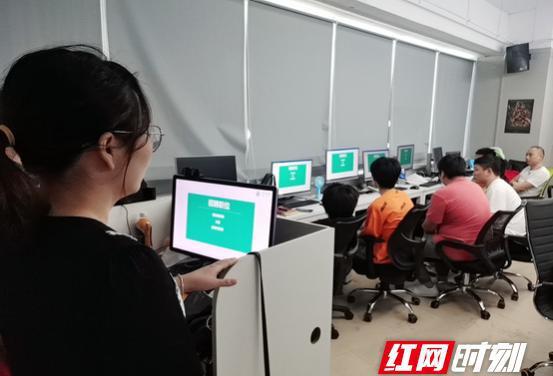 企業(yè)招聘會(huì)