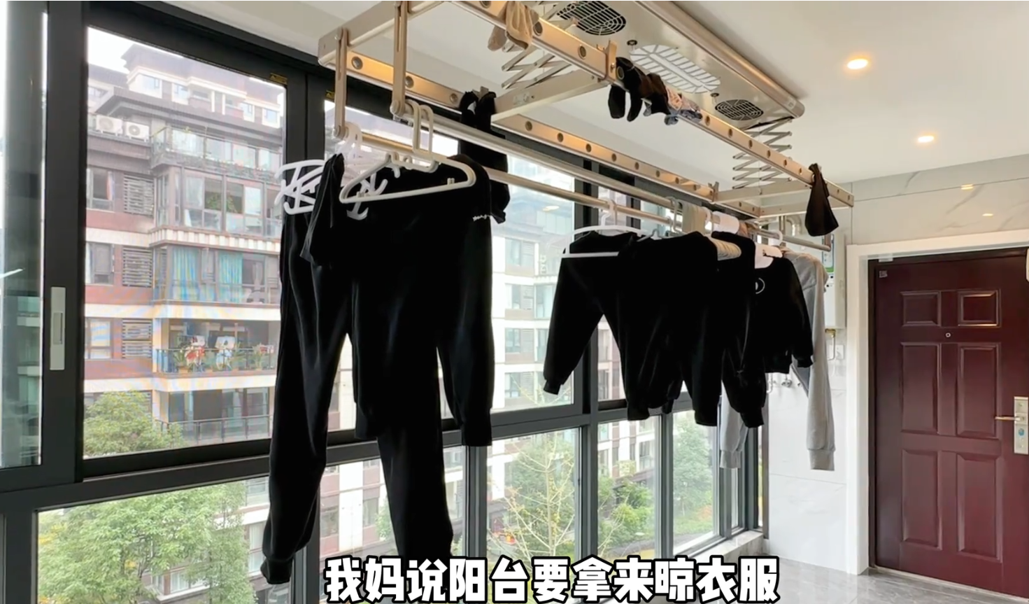 隱形衣架設計
